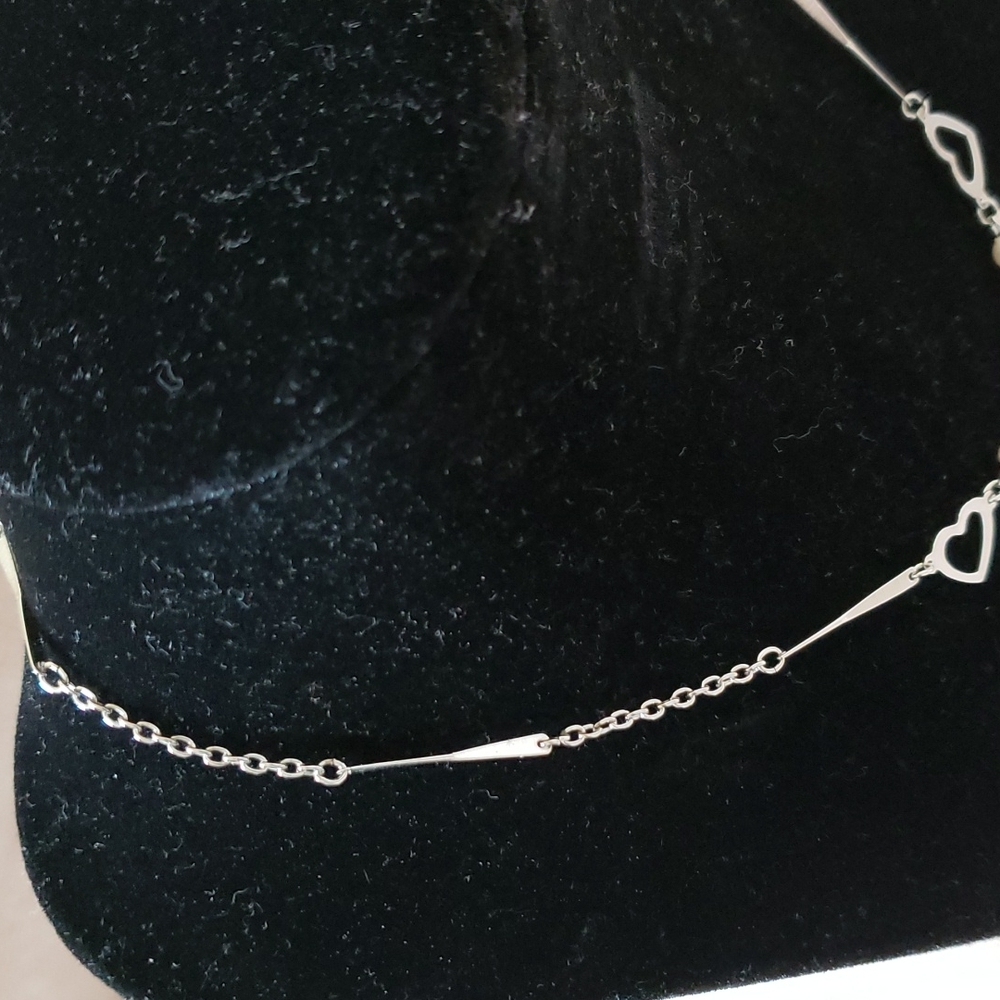 Heart & Pearl Necklace - Picture 3 of 5